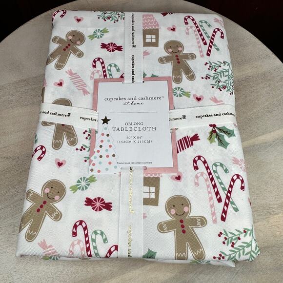 NEW Cupcakes and Cashmere Christmas Gingerbread Tablecloth 60”x84” Oblong - Picture 8 of 8